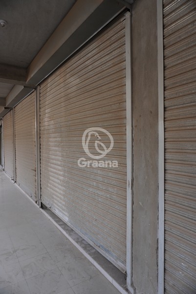 240 Ft² Shop for Sale In Qaiserabad, Multan