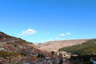 Vista da cidade de La Paz ( (Foto: Cláudia Pelegrini / A 4 Pés)