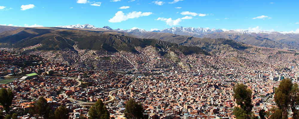 Vista da cidade de La Paz ( (Foto: Cláudia Pelegrini / A 4 Pés)