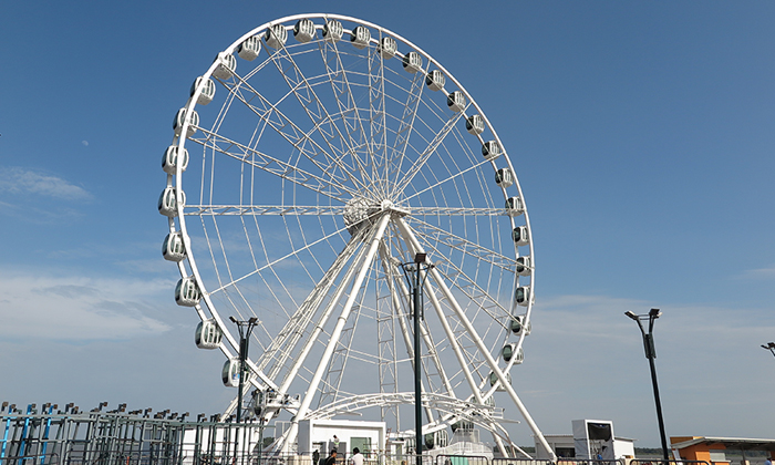 Roda Gigante no Malecon 2000 - Equador Roda Gigante no Malecon 2000 - Equador