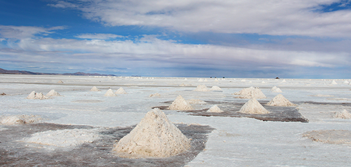 Montes de sal do Salar do Uyuni Montes de sal do Salar do Uyuni