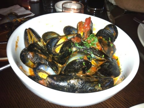 Steamed Mussels with White Wine