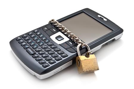 come bloccare lo smartphone attraverso il codice IMEI