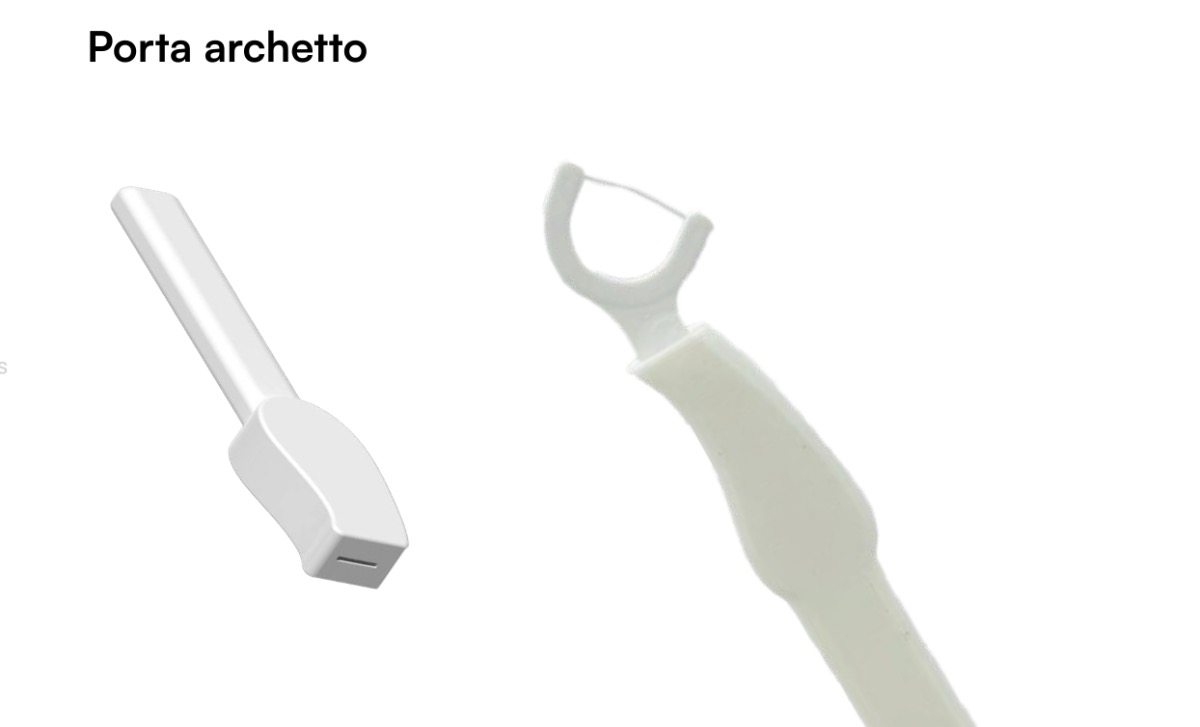 8) PORTA ARCHETTO: si tratta di un adattatore compatibile con la fondina che Miranda indossa sulla mano destra, trasformando l'impugnatura dell'archetto interdentale. Questo componente risolve uno dei punti di maggiore frustrazione della paziente, che fino ad ora non riusciva a usare il filo interdentale in alcun modo.