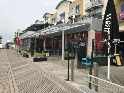 FITTED RESTAURANT WITH FANTASTIC OUTSIDE SPACE & AMAZING MARINA & SEA VIEWS