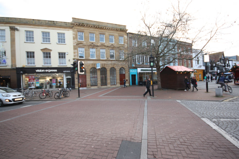 Three storey grade II Listed property with an open plan ground floor with a decorative skylight in the centre. The upper parts, currently laid out as office can be accessed separately via a side double height wooden doorway and could be occupied sepa...