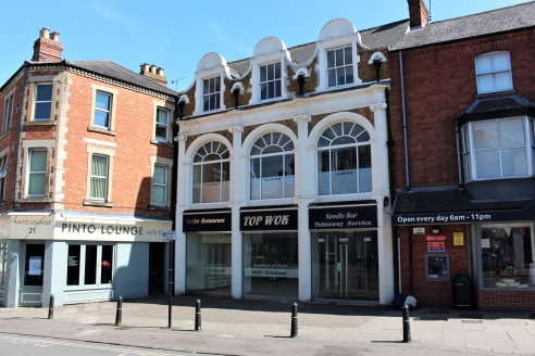 22 High Street, Banbury provides an imposing building situated in a good retail position within Banbury Town Centre adjacent to the pedestrianized area of the High Street and is neighbouring Tesco Express, Pinto Lounge Bar and Matthew Grant Hairdress...