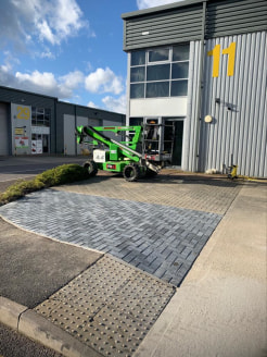 Unit 11 offers a well presented modern unit with a yard area for loading and parking. The property benefits from a solid concrete floor in the warehouse as well as a full height roller shutter loading doors.