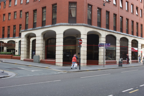 Retail unit to let in Liverpool with A1/A2 consent.

The development known as 2 Moorfields comprises of ground floor retail units with 135 apartments above including a Dream Apartments Aparthotel. Immediately adjoining the premises is an Ibis Style h...