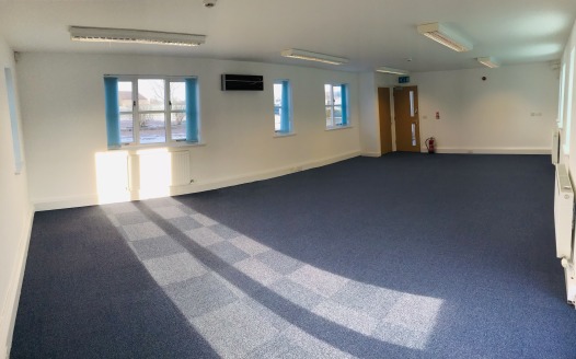 A superb first floor office providing an open plan general purpose office area plus 2 private rooms that can be used privately or shared with other business's. 

Kitchen and WC's on ground floor with galleried landing at first floor. 

Town House bus...
