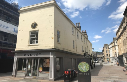 The Grade II Listed property benefits from an attractive prominent frontage onto the busy street of Old Bond Street & Burton Street. The ground floor offers open plan sales space with additional sale on the first floor. Ancillary accommodation is ava...