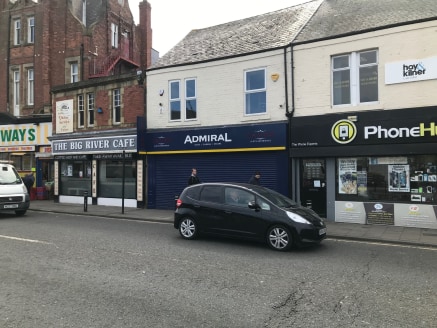 RETAIL UNIT TO LET IN PROMINENT TOWN CENTRE LOCATION.

Prominent town centre location

Ground floor sales 1,124 ft (105 m)

Rear access loading

Situated opposite The Forum Shopping Centre

The property comprises ground floor retail with W/Cs and kit...