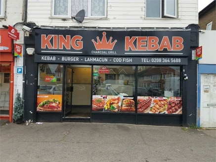 Business lease for sale\n\nalexandra park is pleased to offer this business lease for sale lock up shop kebab takeaway A5 use. The property is located in a parade of shops off A10. Rent Â&pound;13,500 per annum. Business Rate approx Â&pound;1000 per...