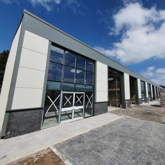 Brand new industrial units, purpose built for B1 and B8 Commercial Use. Other uses may also be suitable, subject to obtaining the necessary planning consent.\n\nThe units are of steel portal frame construction with glass personnel entrances and rolle...