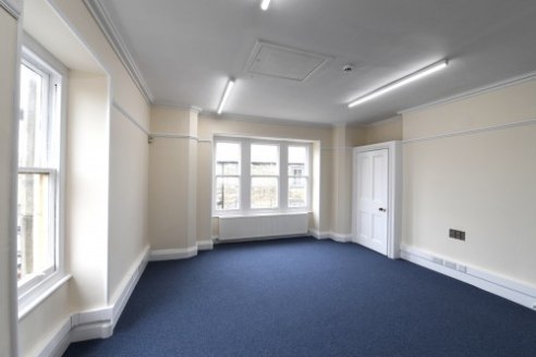 Whiteacres are pleased to offer to the market various quality offices positioned above Barclays Bank in the popular market town of Clitheroe.\n\nThe office building has been refurbished to a high standard with brand new carpets, neutral decor, LED se...