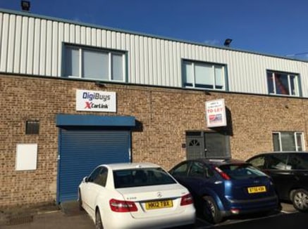 A ground floor industrial/warehouse unit located with in 1.5miles of Junction 5 of the M1.\n\n-Small office area\n-Loading door with electric shutter\n-On-site parking\n-Male and female WCs\n\nPenfold Trading Estate is located on Imperial Way in Nort...