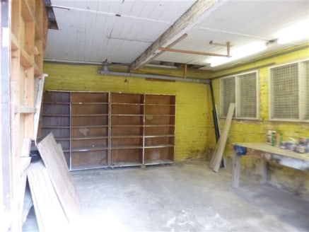 Store/workshop available on a flexible basis for a term to be agreed. Would suit a variety of...