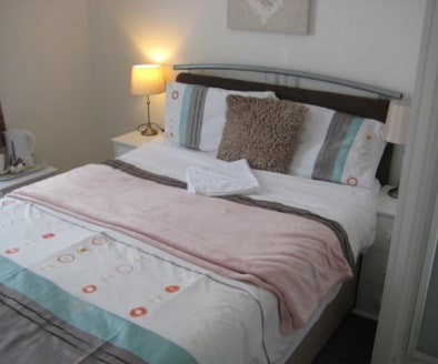 Beautifully Presented 13 Bedroom Hotel Located On Plymouth Hoe Spacious...