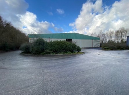 A superb high bay warehouse facility located on a popular and established business park on the west side of Burnley.\n\nThe property is of steel portal frame construction with insulated profile cladding and internal block work to six feet....