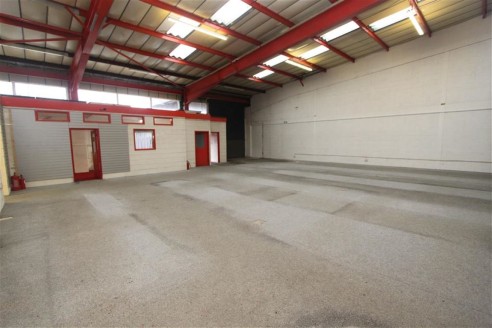 Spacious industrial unit of approximately 4,350sqft (Gross Internal Area) benefiting from full height roller shutter access and ample allocated parking. The property is situated in a convenient location just off the Portway in Avonmouth, providing ea...