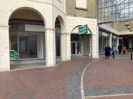 Prominent, well sized retail unit to let forming part of modern retail scheme in the heart of Worthing Town Centre. May divide