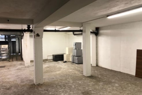 The unit consists of approximately 2,816 sq.ft of clear secure and Basement space that can be accessed on foot as well as having the main car access via the ramp on Emerald street. The unit also benefits from a ceiling height of 2.83m. There is some...