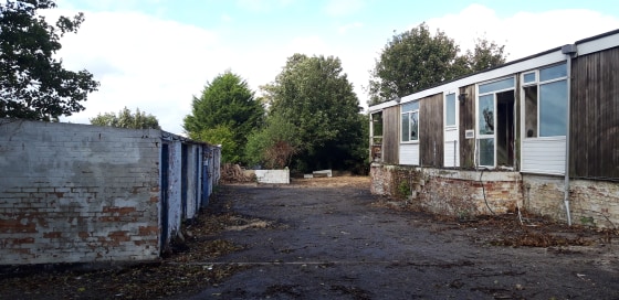 COMMERCIAL SITE/BUILDINGS REQUIRING REFURBISHMENT/REDEVELOPMENT 

The premises comprise a former builders yard situated in the town centre.