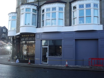 DESCRIPTION\n\nUnit 3, Spa Buildings, Kings Road, Harrogate, HG1 1BT\n\nUnit 3, Spa Buildings, Kings Road, Harrogate, HG1 1BT - The available space comprises a ground floor retail shop. The premises form part of a larger building constructed in stone...