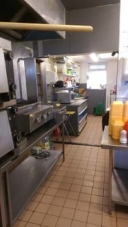 Available immediately<br><br>Premium: &pound;35,000 Guide price for the benefit of the lease, fixtures, fittings and goodwillLondon Properties are pleased to offer to the market this extremely well fitted Pizza/kebab takeaway premises occupy a fantas...