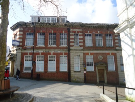 TO LET/FOR SALE

Former period bank premises fronting Market Place.