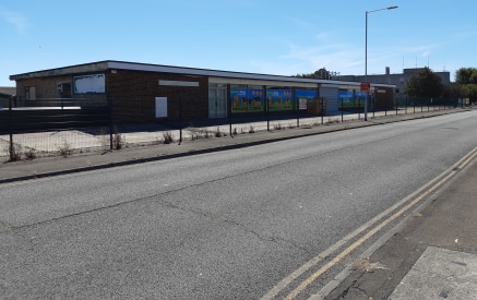 A part single storey and part two storey warehouse building with ancillary offices, showroom and trade centre area with a large concrete surfaced yard area of approximately 1.12 acres. The building has extensive road frontages to Beeching Road and Wa...