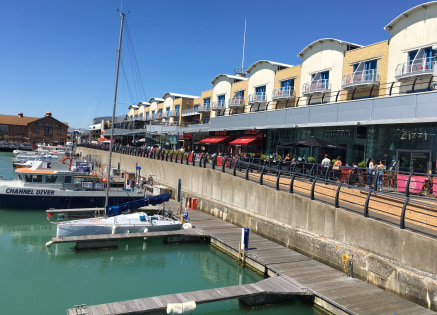 FORMER ZIZZI FITTED RESTAURANT WITH SUPERB AL FRESCO DINING & VIEWS ACROSS THE MARINA & OUT TO SEA