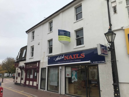 Offices to let in Poole - 1,310 sq ft<br><br>Location<br><br>The offices are strategically located in the centre of Poole, just off the High Street and within half a mile of the railway station and bus depot. There are several local authority car par...