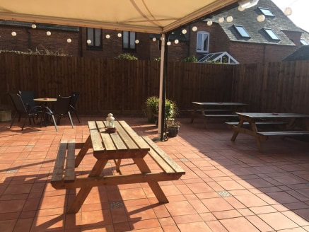 Leasehold Public House & Restaurant Located In Stratford Upon Avon For Sale\nRef 2169\n\nLocation\nThis respected Public House is located within a highly visible and prominent location on Bull Street. Its surrounded by residential properties and is j...