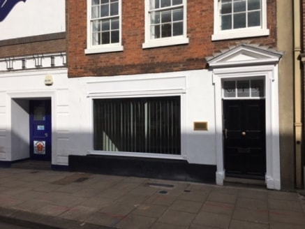 A 245 sq ft ground floor office premises providing a large display window. Located on Foregate Street which is within walking distance of Worcester City Centre.