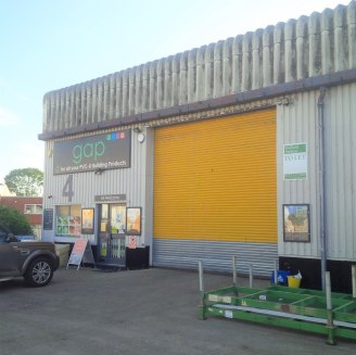 This steel portal framed unit provides 4,617 sq. ft. of workshop/warehouse accommodation on the ground floor with an additional first floor office of 253 sq.ft. with WC facilities. The premises benefit from a roller shutter door and externally, there...