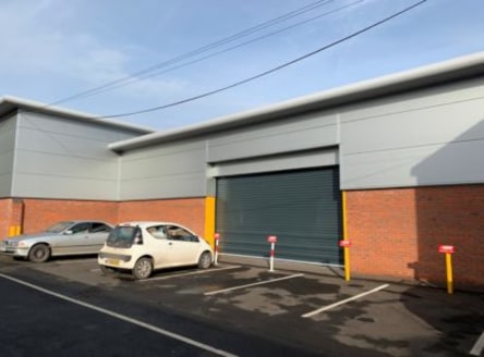A modern industrial unit that is situated in the centre of Huntsbank Business Park immediately to the rear of the Co-op and 24/7 Fitness Studio.<br><br>Currently a car wash and engineering business that is relocating to another unit on the Estate, th...