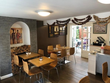 Licensed Cafe/Coffee Shop For Sale\nLocated In Stratford Upon Avon Town Centre\nTripAdvisor # 4.5 Rated Tearooms & Coffee Shop\nFacebook 4.9 From 5 Rating\nRef 2342\nLocation\nThis outstanding Cafe is located in the heart of Stratford Upon Avon town....