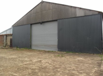 We are pleased to offer this WAREHOUSE unit to let. Situated on the outskirts of Chelmsford, the unit benefits from having AMPLE PARKING onsite and easy access to A414. The site securely gated with CCTV. The unit benefits from having THREE PHASE POWE...