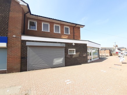 * Large First Floor Office Space

* Town Centre Hailsham location

* Suitable for a variety of uses (STP)

* Ample free Town Centre parking

* Nearby occupiers include Boots, Waitrose, WHSmith and the NHS Health Centre