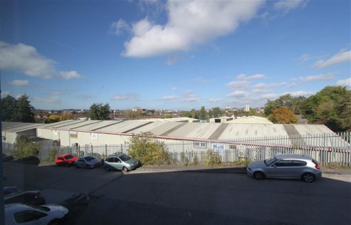 ***LARGE FREEHOLD INDUSTRIAL UNIT & OFFICES*** Opportunity to purchase a large freehold, two-storey industrial unit of approximately 12,000sqft located within the Novers Hill Trading Estate, Bedminster. The unit is conveniently located within close p...