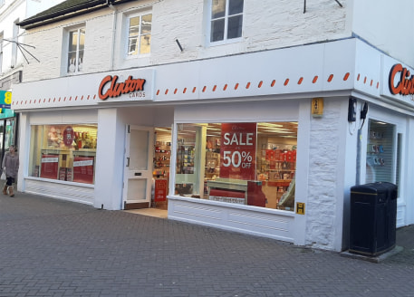 Prime retail unit with a retail area of 1,771 sq ft (164.5 sq m). First floor ancillary accommodation and former flat used for storage. There is a rear service yard/parking....