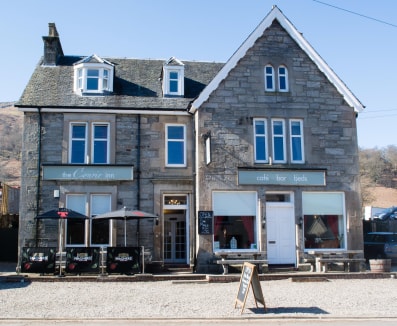 Popular Hotel with Bar & Bistro in the picturesque village of Killin