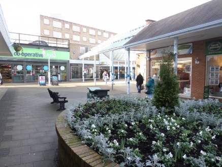 <p>The Park Farm Shopping Centre provides the principle retailing destination for Allestree, a large residential suburb approximately 1 mile north of the city Centre.</p>

<p>Allestree benefits from an affluent catchment with the resident population...