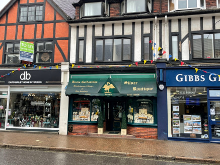 The property is located on the East side of Packhorse Road in the principle trading location opposite Pizza Express, Winser London, Caffe Nero and Wenzel's, close to the Tesco store with its short stay car park. The Post Office and other national and...