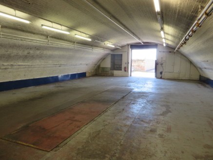 Versatile railway arch premises ideal for workshop and/ or storage use. Internally the accommodation comprises open plan workshop/ storage area with vehicle inspection pit and perimeter power points, small office and WC.<br><br>ACCOMMODATION<br>Works...