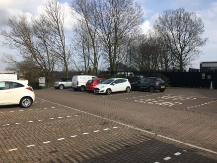 MODERN OFFICE ACCOMMODATION

Located on Meadowfield Business Park, approx. 3 miles South of Durham City. 

Monthly rental payments

Rents available from £299pcm

From 398 ft (36.97 m) to 1,728 ft2 (161 m2).

Open plan or compartmental layout.

Kingfi...