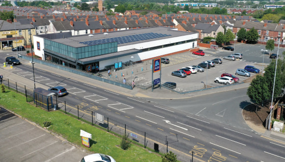 Modern retail unit of approx 15,080 sq ft on a site area of 1.7 acres.