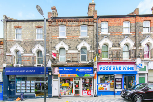 The property, which is available immediately, comprises a ground floor shop area and basement store measuring 247sqft. It benefits from electronic shutters, windows at the front and rear of the unit, one toilet and a wash room at the back of the prop...