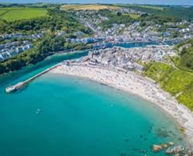 Freehold 5 Bedroom Guest House Located In West Looe, Cornwall\n90% Occupancy\nAA 3 Star\nRef 2397\n\nLocation\nThis outstanding 5 bedroom Guest House is located in the highly desirable harbour town and fishing port of West Looe in South East Cornwall...